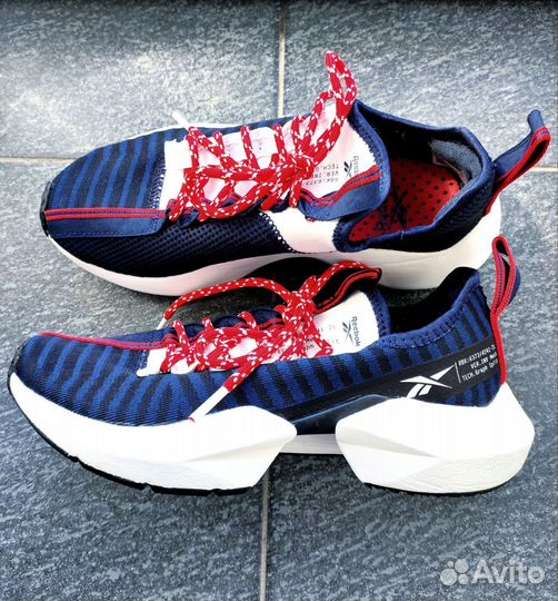 Кроссовки Reebok Split