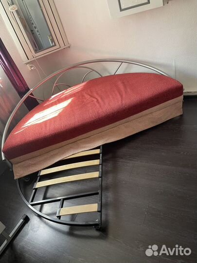 Диван-кровать 