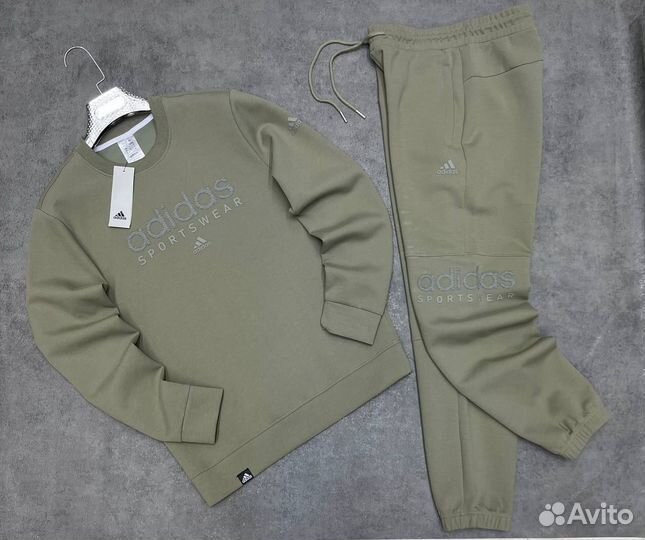 Спортивный костюм Adidas