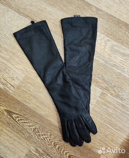 Длинные кожаные перчатки