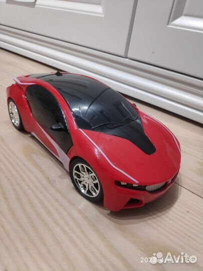 Машинка на пульте управления