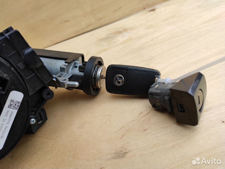 Замок зажигания с ключом на Опель Инсигния