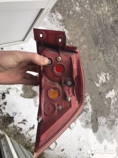 Фонарь задний левый mitsubishi lancer 10