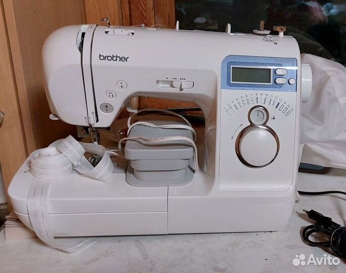 Швейная машина Brother innov is10