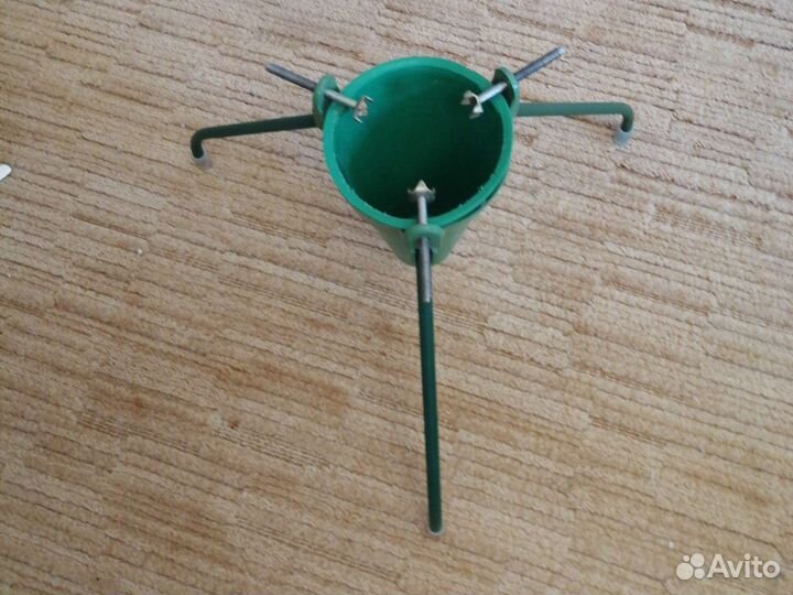 Подставка под живую елку