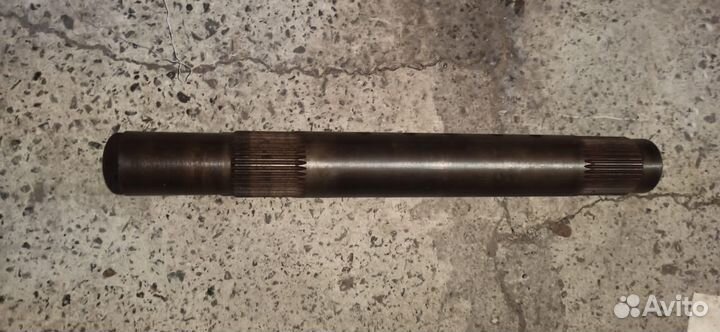 Вал рычагов поворотных Т-150