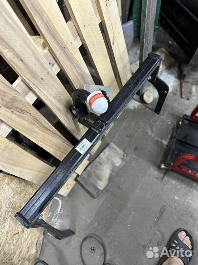 Фаркоп на renault logan 2