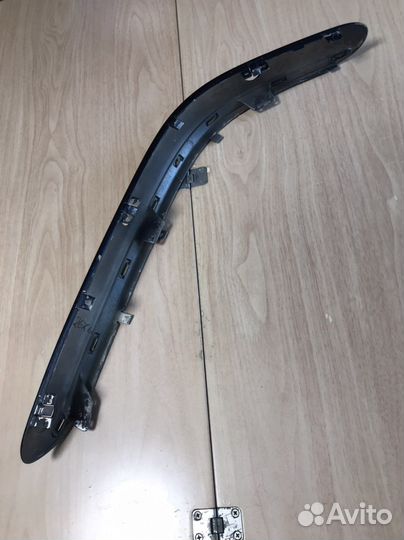 Накладка переднего бампера левая Mercedes W220