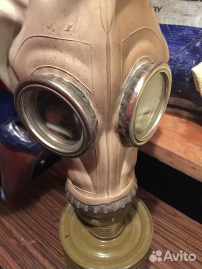 Противогаз