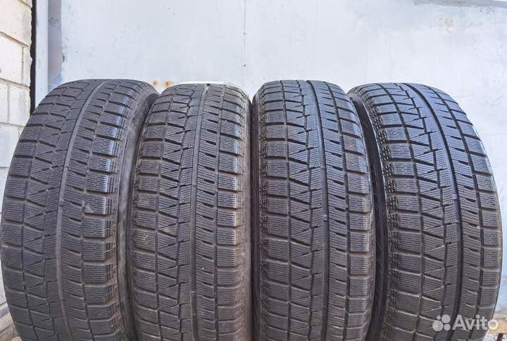 Bridgestone Blizzak Revo GZ 215/60 R17 96Q