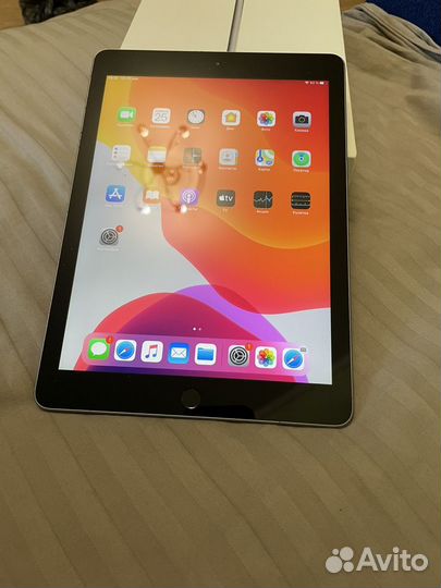 Планшет Apple iPad 6 поколения 128 Gb