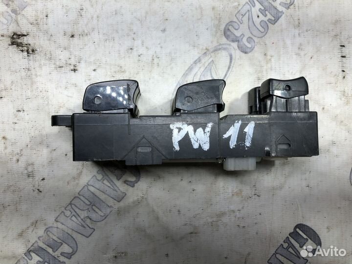 Блок управления стеклоподъёмниками Nissan Avenir