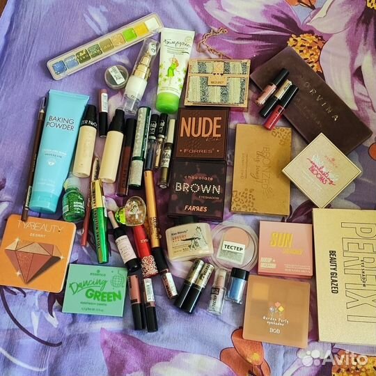 Набор косметики пакетом