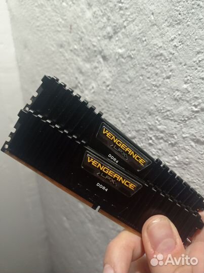 Оперативная память DDR4 Corsair 32gb