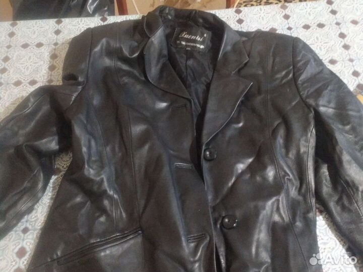 Женская кожаная куртка