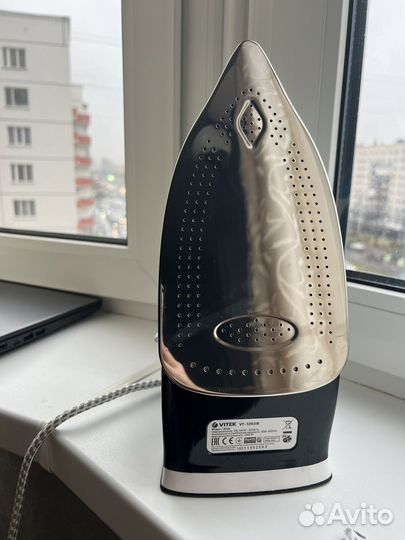 Утюг Vitek