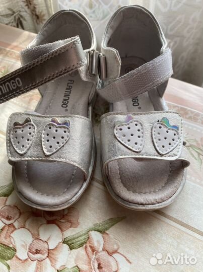 Сандалии для девочки