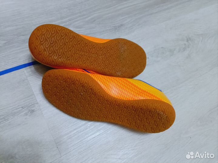 Футзалки demix quantum 3 JR 36 р