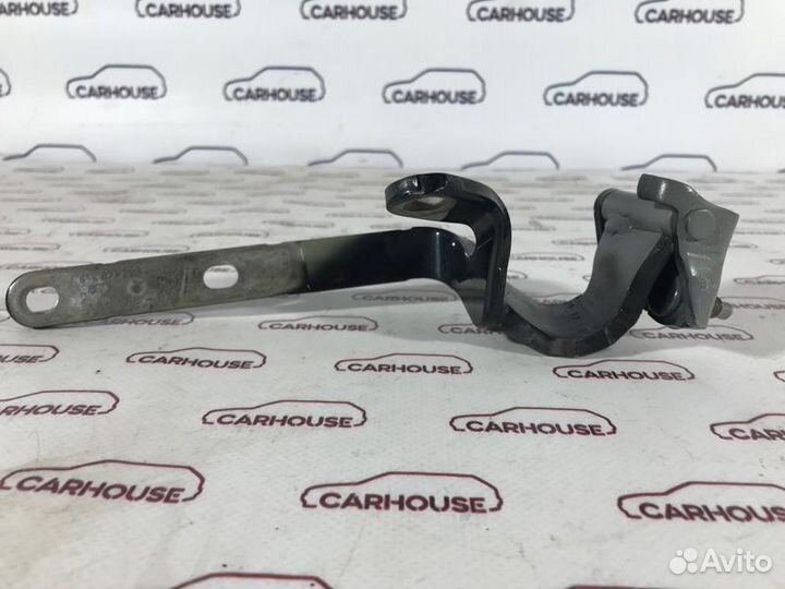 Петля багажника задняя левая Audi A5 8T 1.8 cjeb