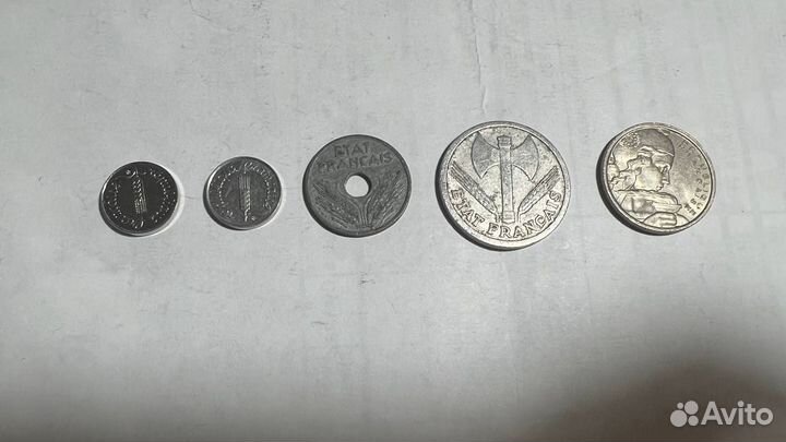 Монеты Франция очень много разных годов выпуска