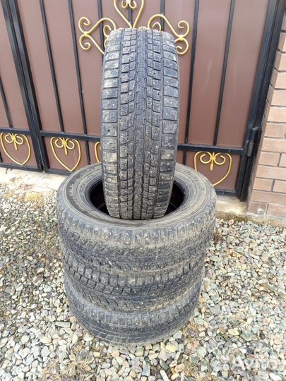 Dunlop SP Winter Ice 01 235/65 R17