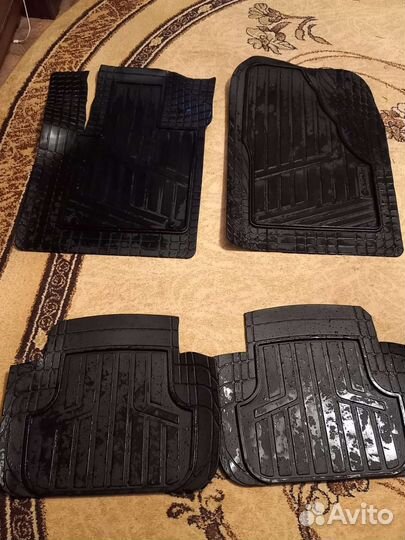 Автомобильные коврики резиновые