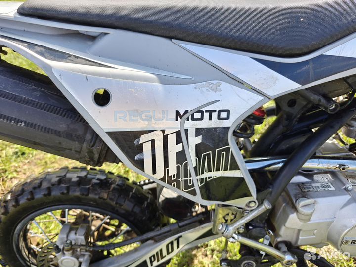 Питбайк Regulmoto pilot EA 14/12 (полуавтомат кпп)