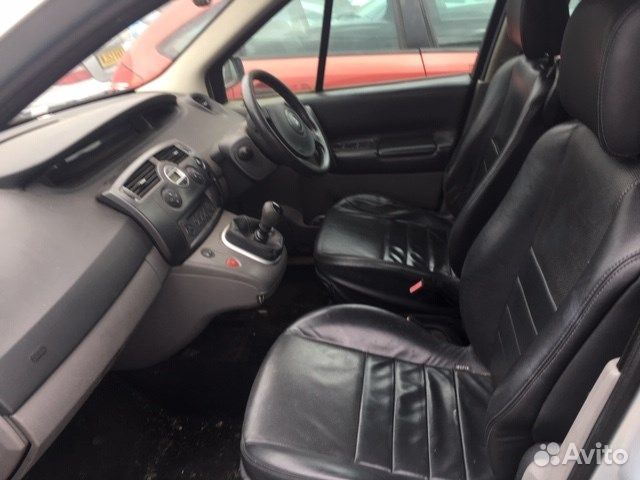 Разбор на запчасти Renault Scenic
