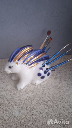 Статуэтка фарфор