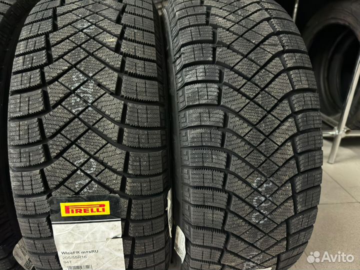 Pirelli Ice Zero FR 225/65 R17 128