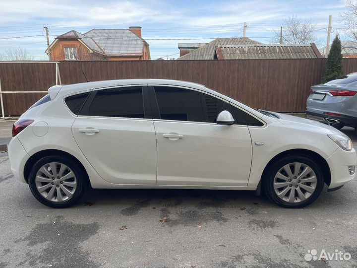 Opel Astra 1.4 МТ, 2012, 125 000 км