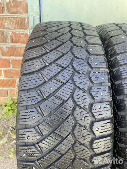 Gislaved Nord Frost 200 SUV 225/65 R17