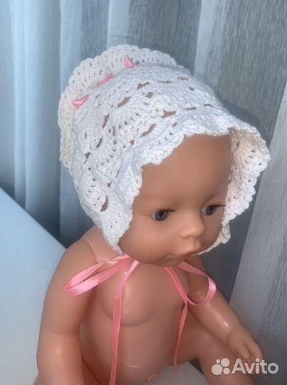 Чепчик вязаный для новорожденной