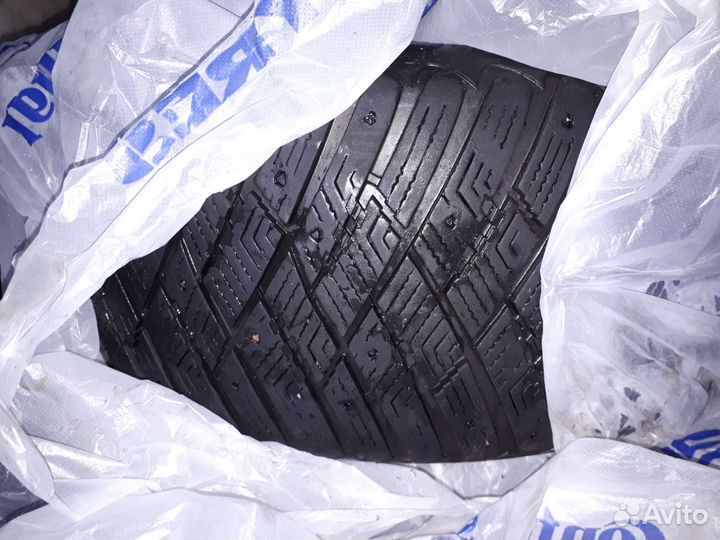 Goodyear Ultragrip Ice Arctic 245/45 R19