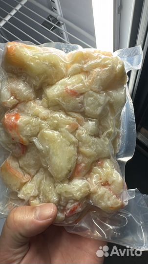 Мясо краба салатное
