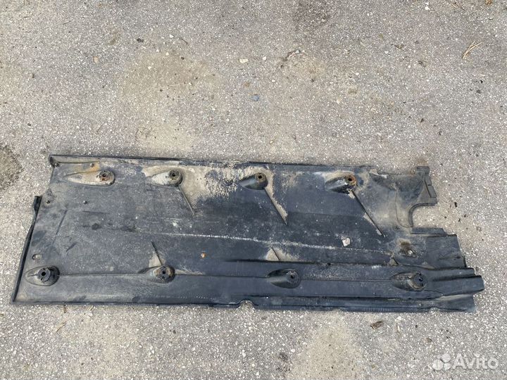 Защита пола передняя левая VW Passat B6