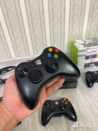 Xbox 360 250gb/42 игр 2010 год