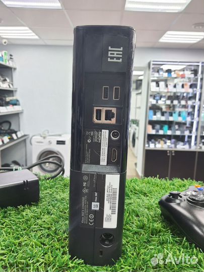 Игровая приставка Microsoft Xbox 360 Е 500 GB (пр1