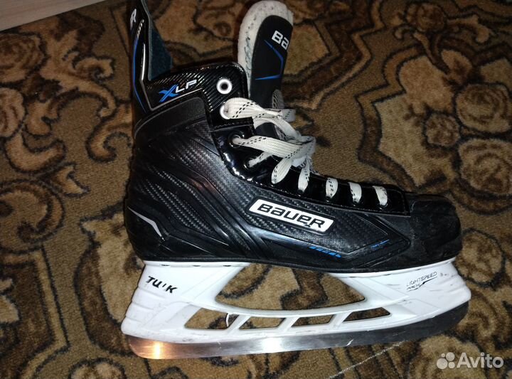 Продам хоккейные коньки Bauer