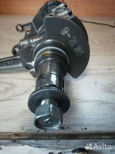 Коленвал suzuki GSX 400 R 1994г