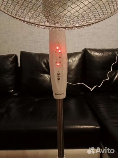 Вентилятор напольный с пультом ду