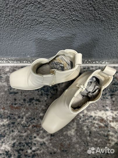 Полусапоги женские в стиле 70х молочные 38