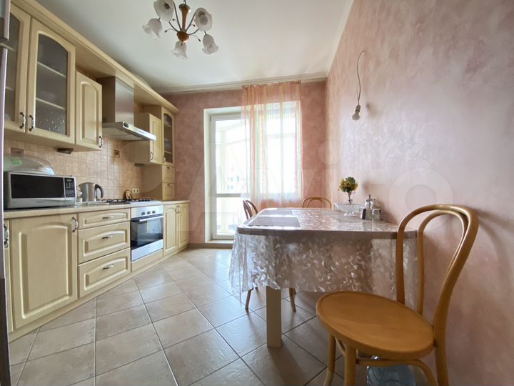 2-к. квартира, 81 м², 5/8 эт.