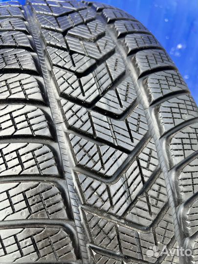 Pirelli Winter Sottozero 3 235/60 R17