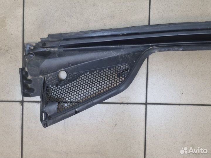 Решетка стеклоочистителя/жабо (планка под лобовое стекло) Citroen C4