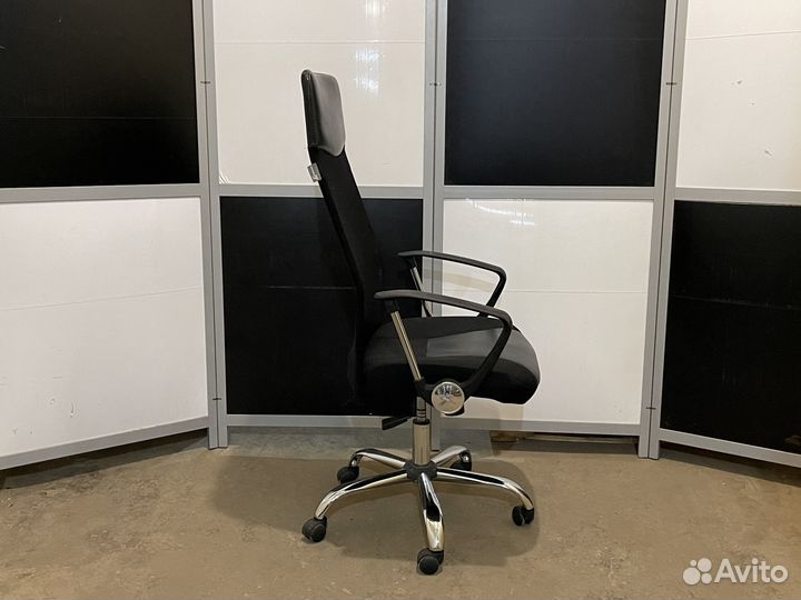 Кресло руководителя спинка сетка