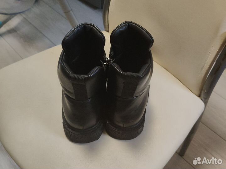 Ботинки демисезонные женские р40