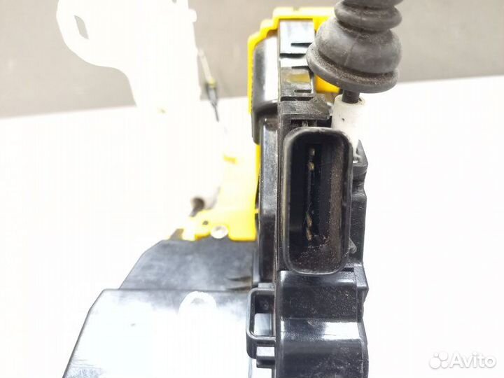 Замок двери передний правый Kia Ceed 2 2014