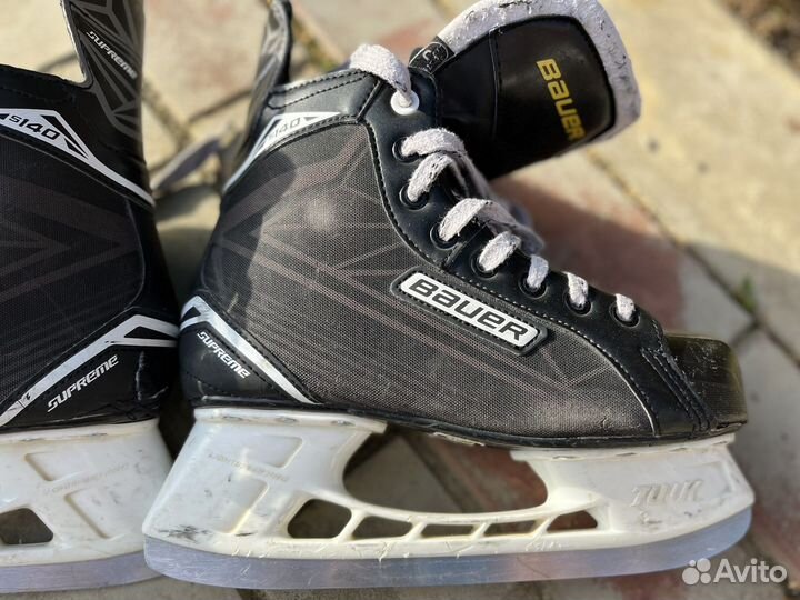 Хоккейные коньки Bauer, р.38,5