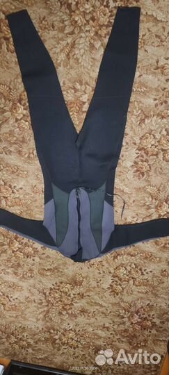 Неопреновый костюм